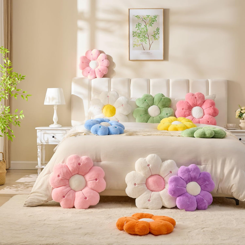 Daisy Bloom Plush Throw Pillow