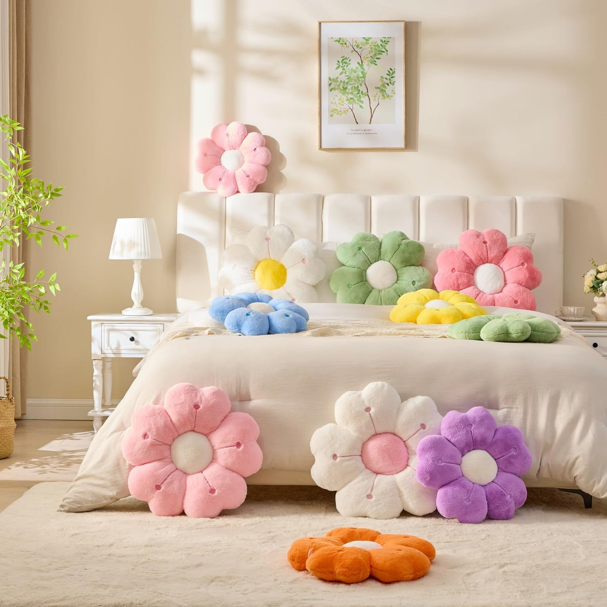 Daisy Bloom Plush Throw Pillow
