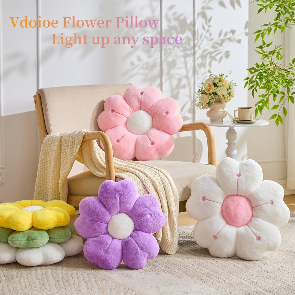 Daisy Bloom Plush Throw Pillow
